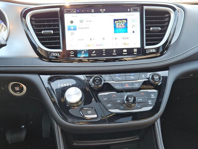 2026 Chrysler Pacifica Limited AWD