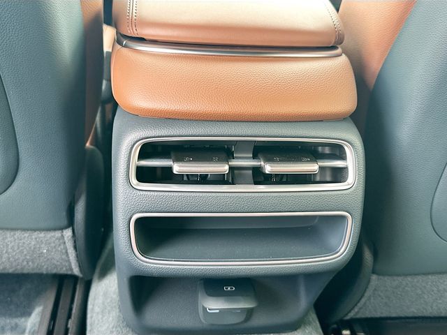 2026 Genesis GV70 Advanced 18