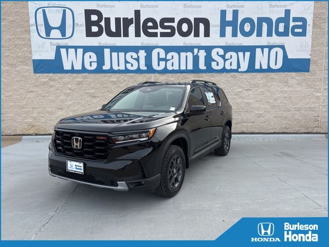 Crystal Black Pearl 2025 Honda Pilot TrailSport AWD SUV / Crossover All-Wheel Drive Automatic