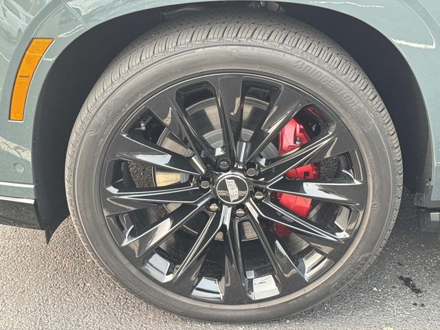 Certified Used 2026 Green Cadillac V-Series image 12