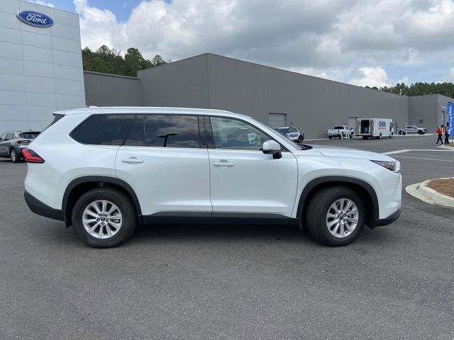 2024 Toyota Grand Highlander XLE 2