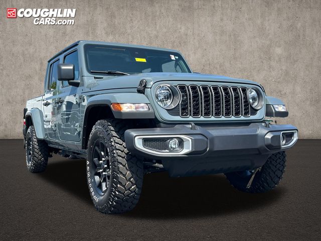 Anvil Clearcoat 2025 Jeep Gladiator Pickup Truck Four-Wheel Drive 8-Speed Automatic