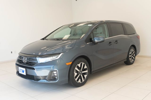 Used 2025 Honda Odyssey Van