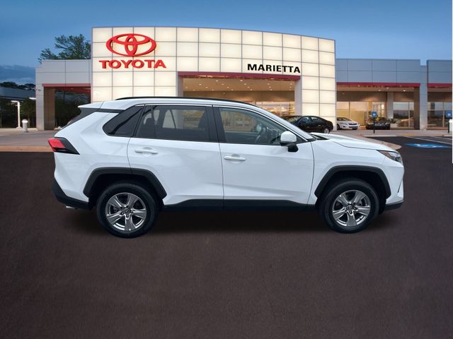 2024 Toyota RAV4 XLE 26