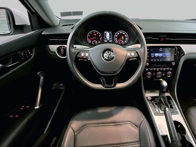 2022 Volkswagen Passat 2.0T SE - 4