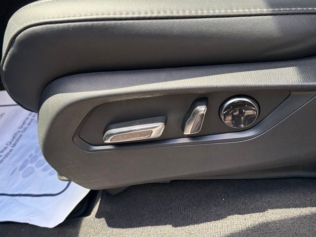 used 2023 Acura MDX car, priced at $41,999