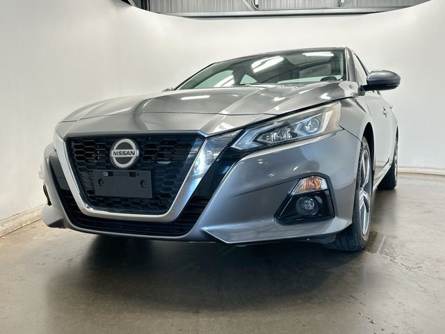 2019 Nissan Altima 2.5 SV Gray at Bob Ruth Ford