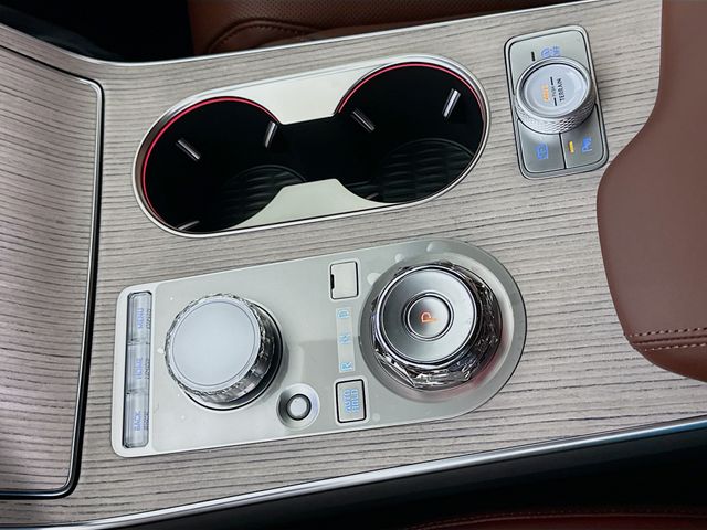 Thumbnail: 2026 Genesis GV80 - 15