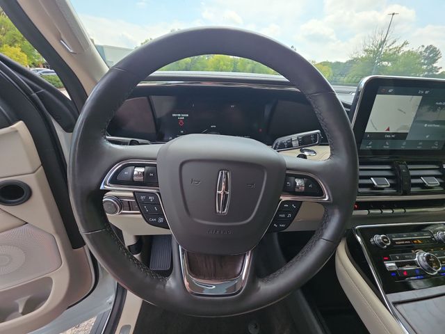 Used 2020 White Lincoln Reserve image 14