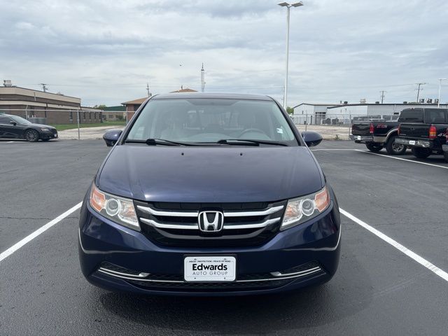 2016 Honda Odyssey SE photo