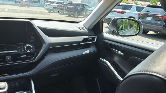 Used 2024 Toyota Highlander SUV