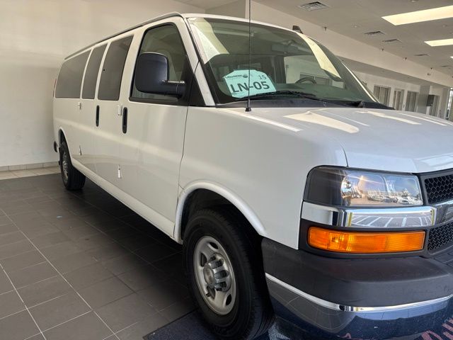 2017 Chevrolet Express 3500 LT - 4