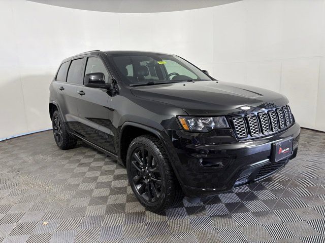 Diamond Black 2018 Jeep Grand Cherokee SUV / Crossover Four-Wheel Drive 8-Speed Automatic