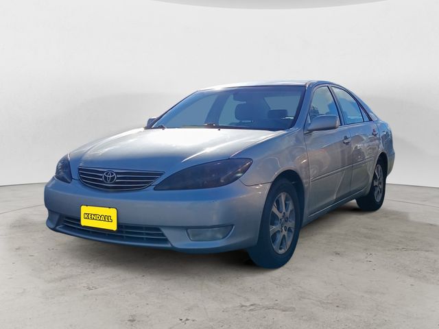 2005 Toyota Camry XLE FWD