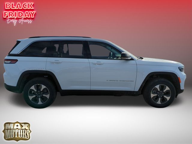 2022 Jeep Grand Cherokee Base 4xe 13