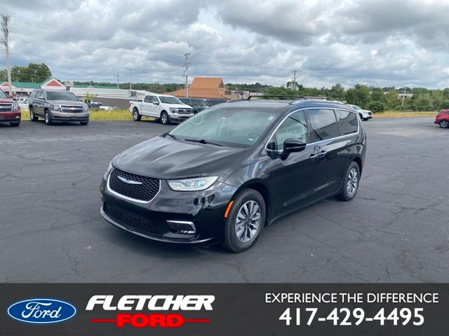 2021 Chrysler Pacifica Hybrid Touring L FWD