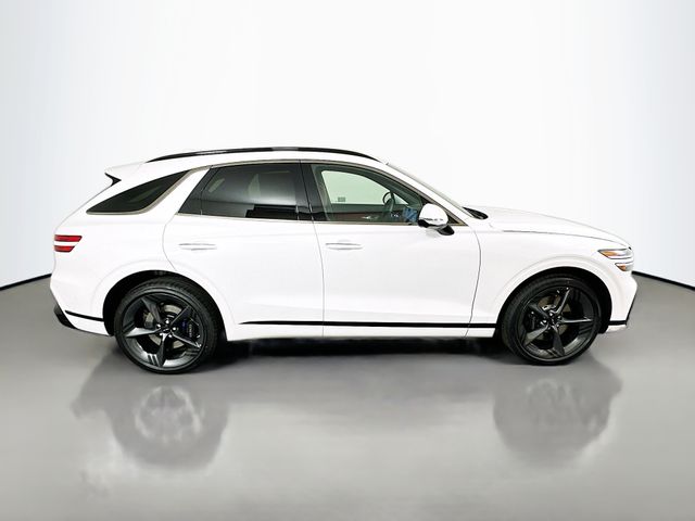 Thumbnail: 2026 Genesis GV70 - 4