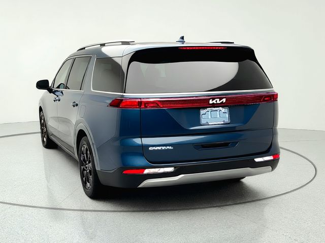 Used 2024 Kia Carnival Van