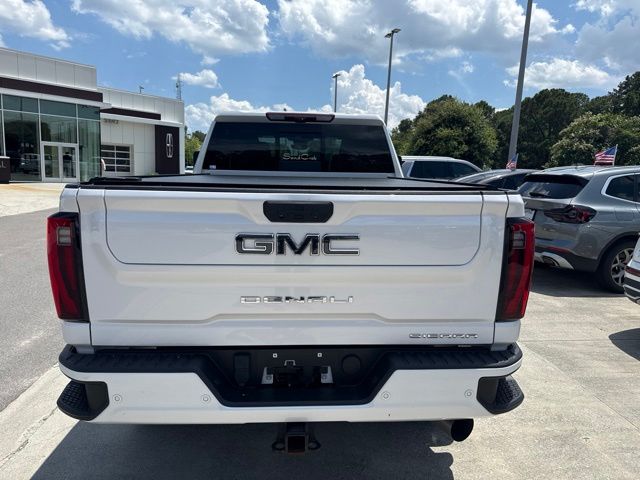 Used 2024 White GMC Denali Ultimate image 3