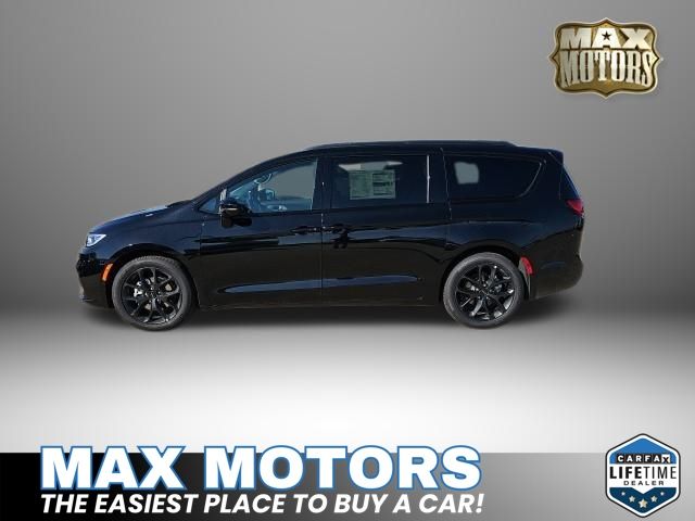 2024 Chrysler Pacifica Touring L 4