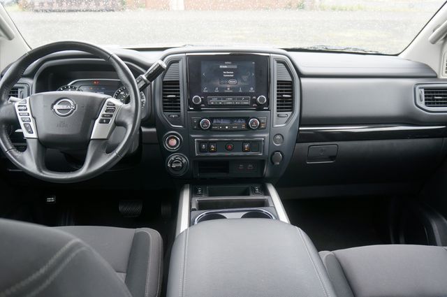 2024 Nissan Titan SV - Photo 6