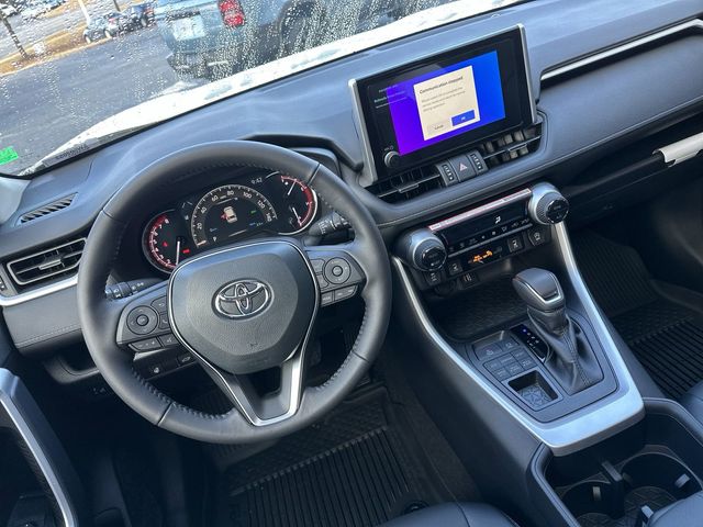 2025 Toyota RAV4 XLE Premium 13