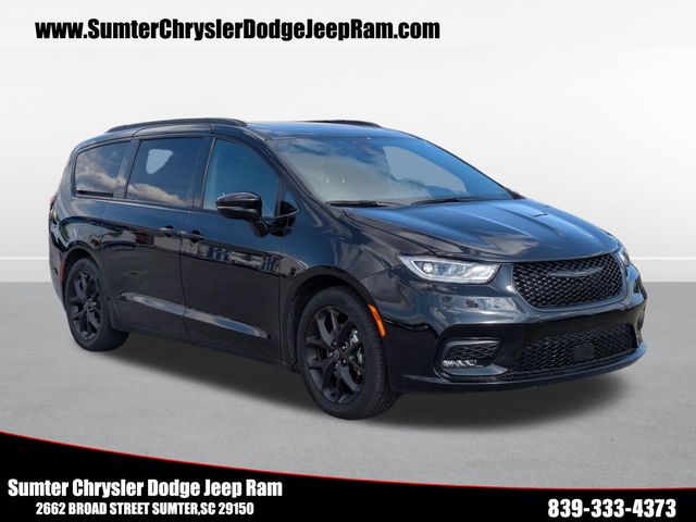 Diamond Black Crystal Pearlcoat 2025 Chrysler Pacifica Limited FWD Minivan Front-Wheel Drive 9-Speed Automatic