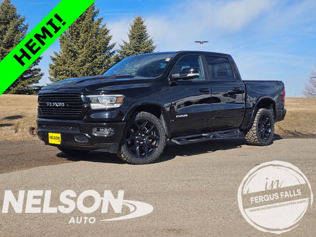 Diamond Black Crystal Pearlcoat 2022 RAM 1500 Laramie Crew Cab 4WD Pickup Truck Four-Wheel Drive 8-Speed Automatic