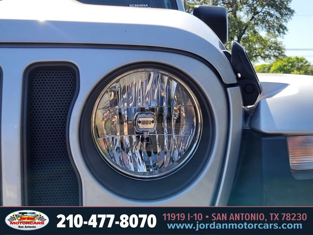 Used Car 2022 Jeep Gladiator  Mojave For Sale Under $40,000 In San Antonio, Texas
