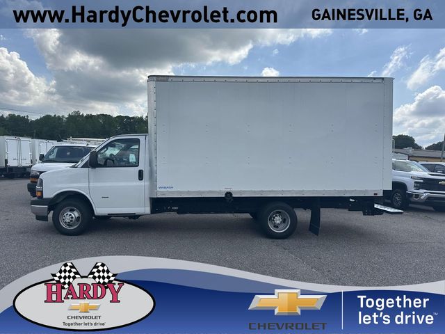 Summit White 2024 Chevrolet Express Chassis Van Rear-Wheel Drive 8-Speed Automatic