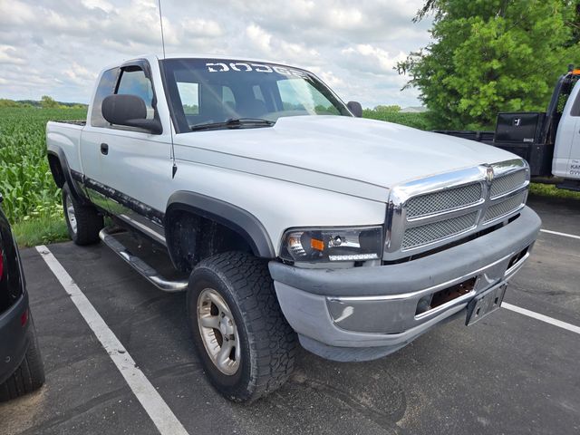 White 1999 Dodge RAM 1500 Pickup Truck