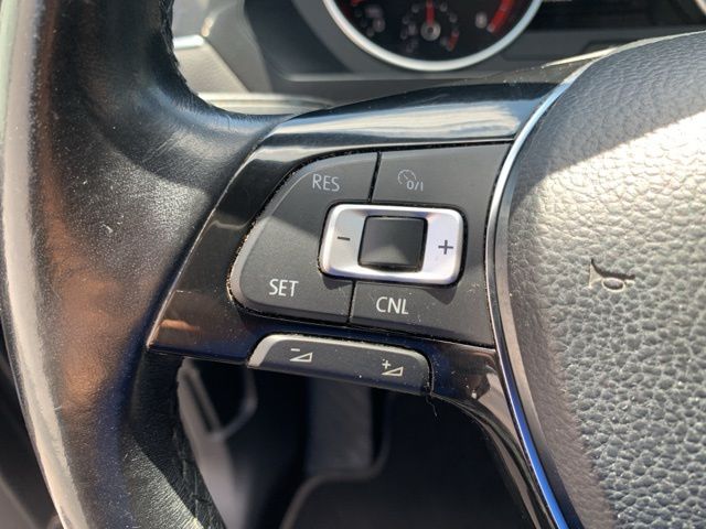 2018 Volkswagen Tiguan 2.0T SE photo