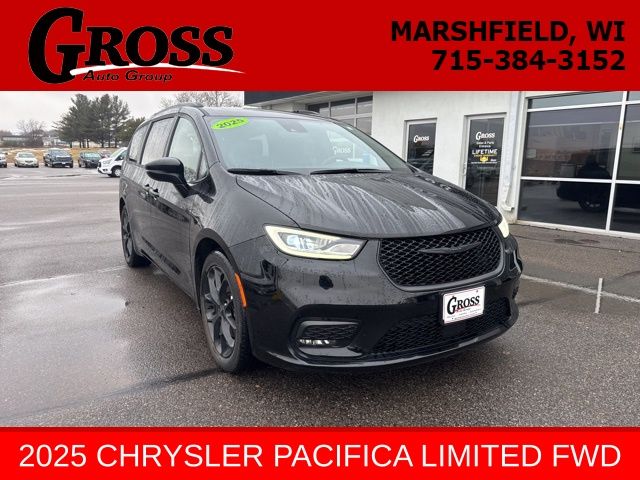 2025 Chrysler Pacifica Limited FWD