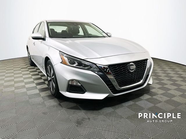 2022 Nissan Altima 2.5 SV photo