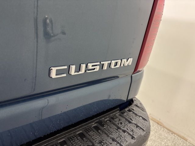 2025 Chevrolet Silverado 2500HD Custom photo
