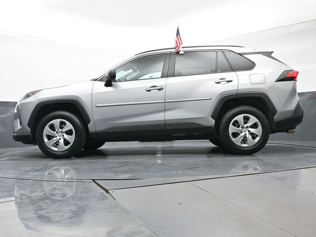 2021 Toyota RAV4 LE 33