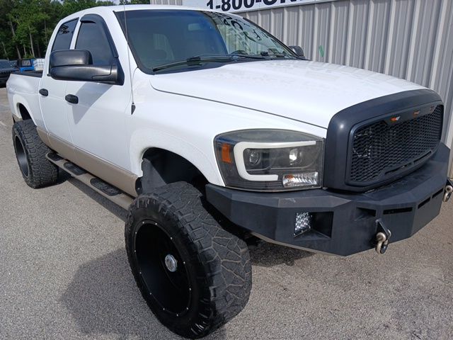 Bright White 2007 Dodge RAM 2500 Pickup Truck Four-Wheel Drive 4-Speed Automatic