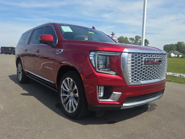 Cayenne Red 2021 GMC Yukon XL SUV / Crossover Four-Wheel Drive 