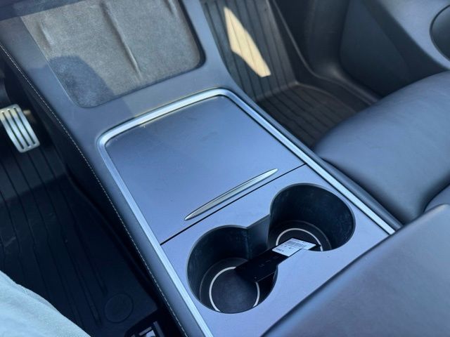 Used 2022 White Tesla Performance image 26