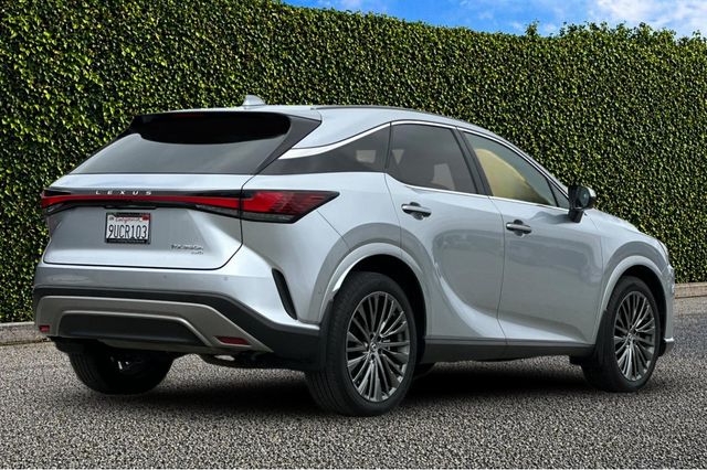 Certified Used 2025 Silver Lexus 350h Luxury image 4