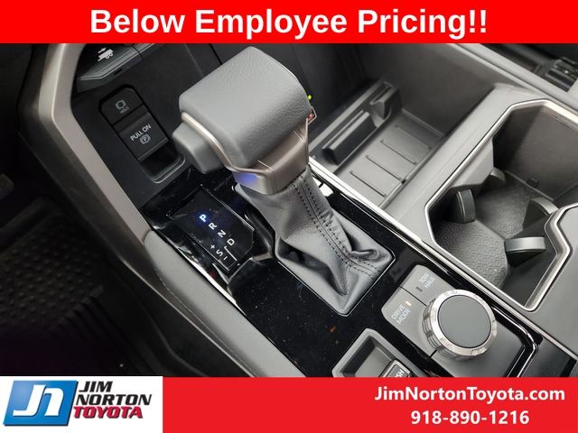 2026 Toyota Tundra Limited - Photo 18