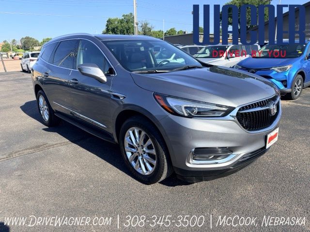  2018 Buick Enclave Essence AWD   