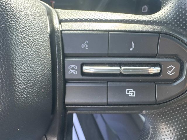 2023 Chevrolet Colorado - Image 15