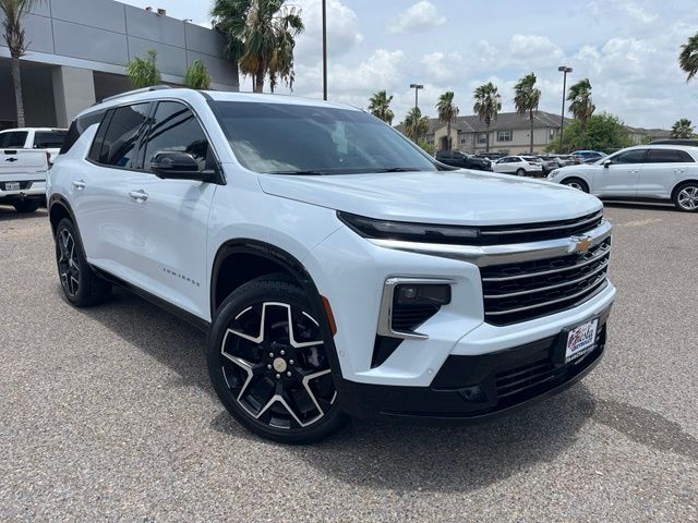 Polar White 2026 Chevrolet Traverse SUV / Crossover Four-Wheel Drive 8-Speed Automatic