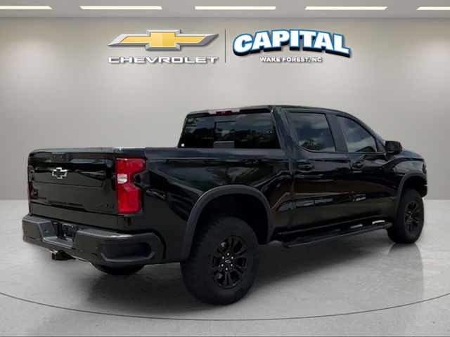 Used 2025 Black Chevrolet ZR2 image 5