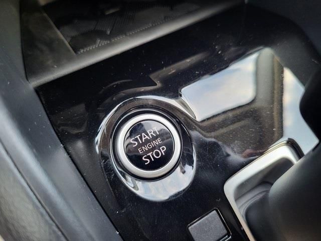 New 2025 White Nissan 1.6 SV image 21