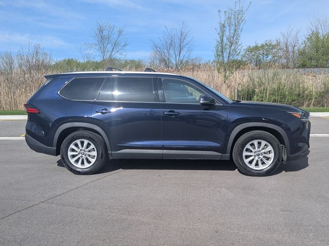 2025 Toyota Grand Highlander Hybrid - Image 6