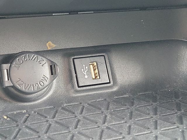 2023 Toyota RAV4 Hybrid LE photo