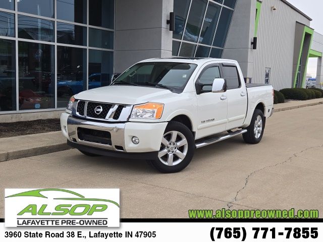 2013 Nissan Titan SL Crew Cab 4WD