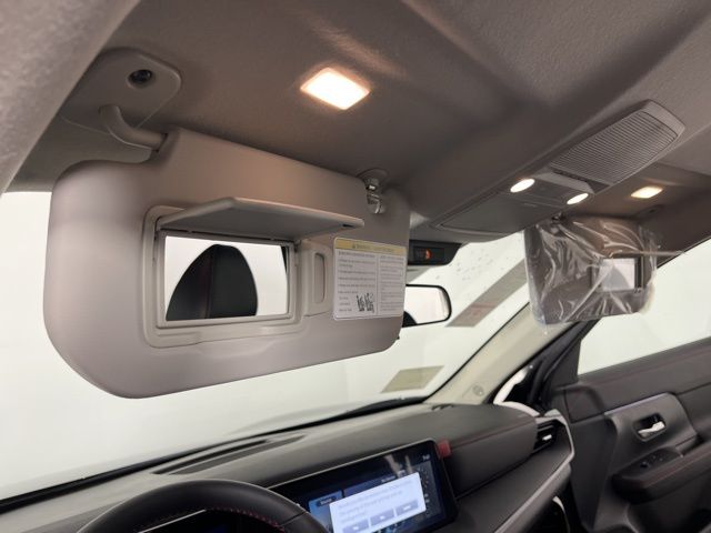 2025 Super Black Nissan Kicks SR FWD SUV